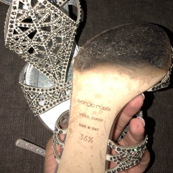 SERGIO ROSSI EMBELLISHED TRESOR T STRAP SANDALS - Picture 4 of 6